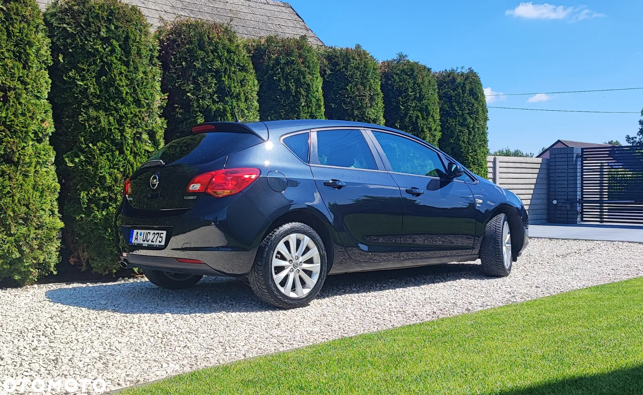 Opel Astra 1.4 Turbo 150 Jahre - 14