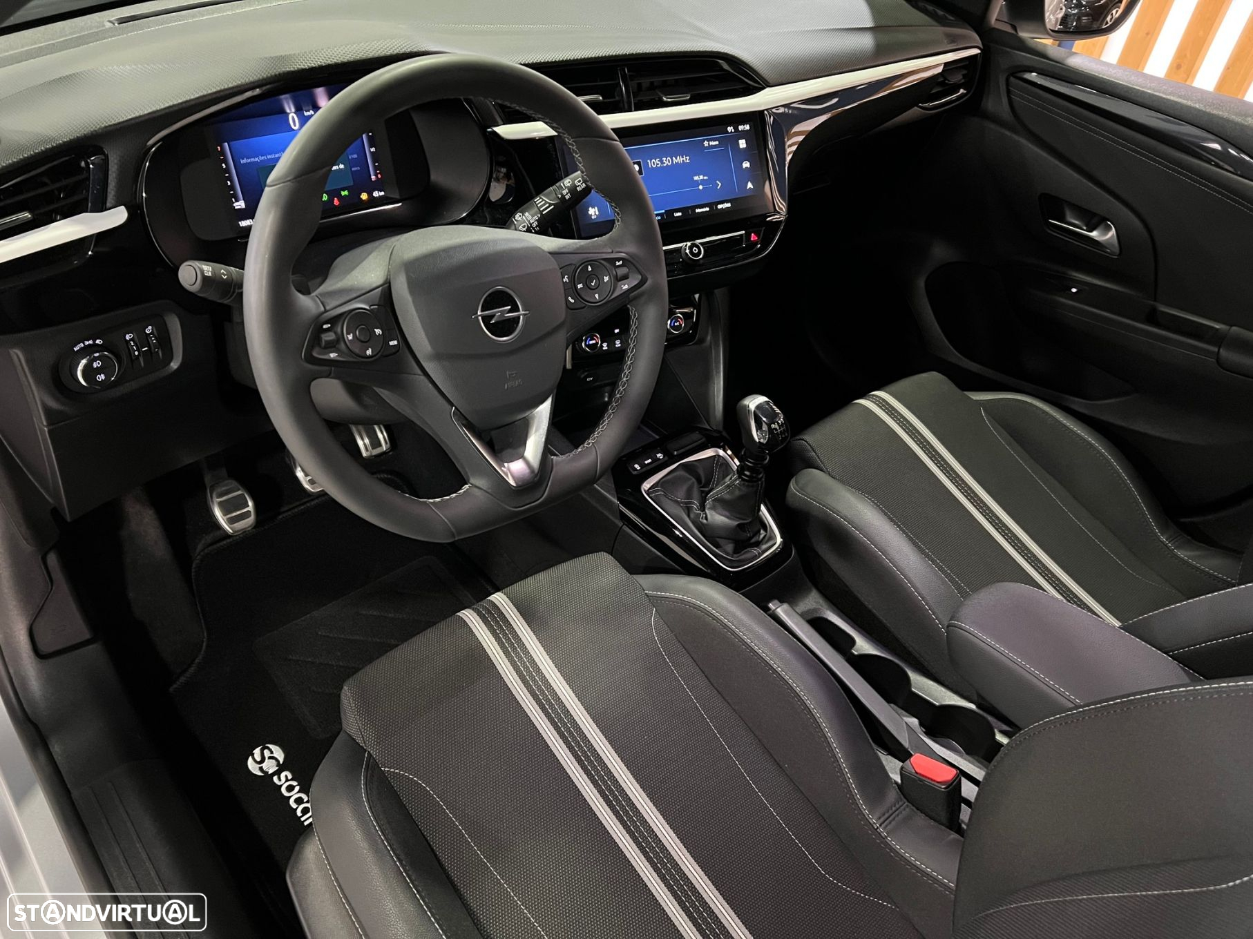 Opel Corsa 1.2 T GS - 21