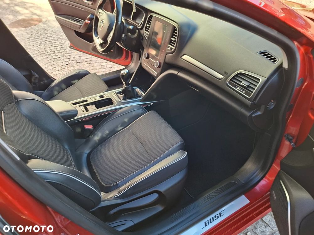 Renault Megane ENERGY dCi 130 BOSE EDITION - 15