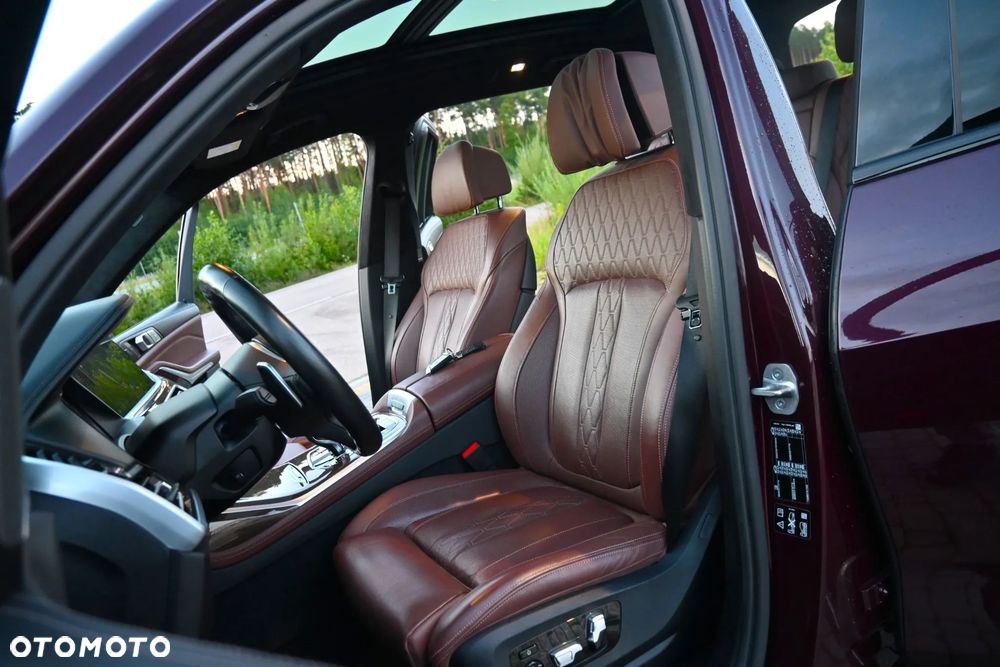 BMW X7 M50i sport - 20