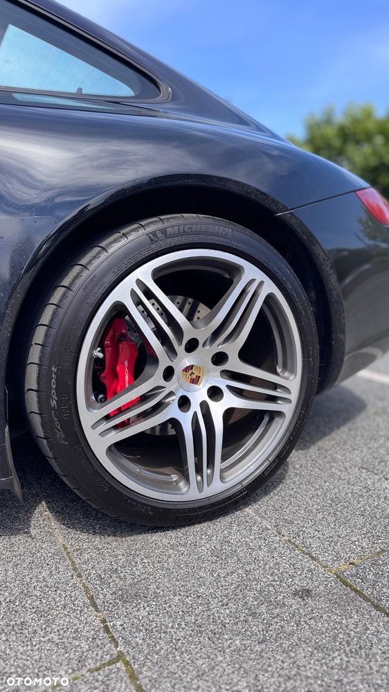 Porsche 911 Carrera S - 23