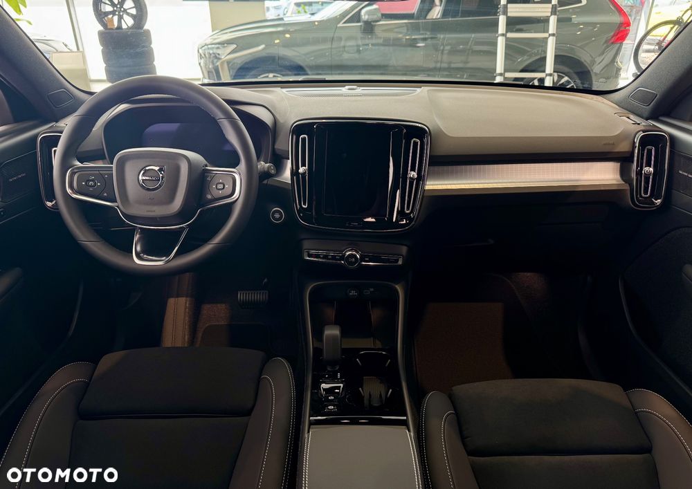 Volvo XC 40 B4 Ultra Dark - 6