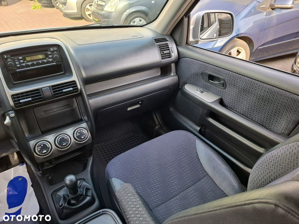 Honda CR-V 2.0 LS High - 18