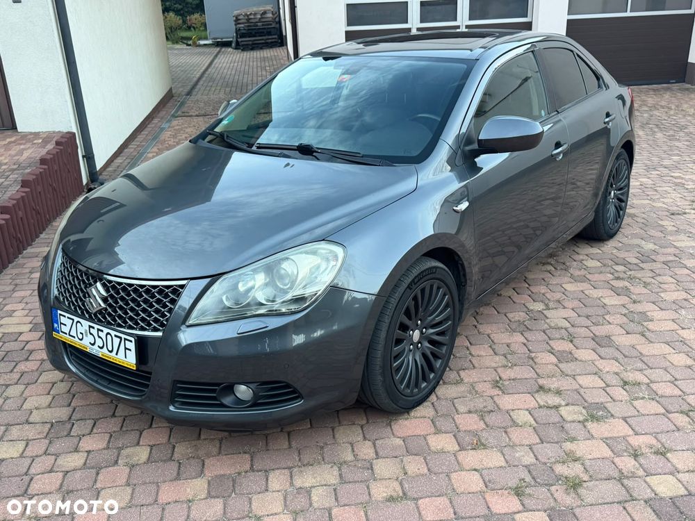 Suzuki Kizashi - 1