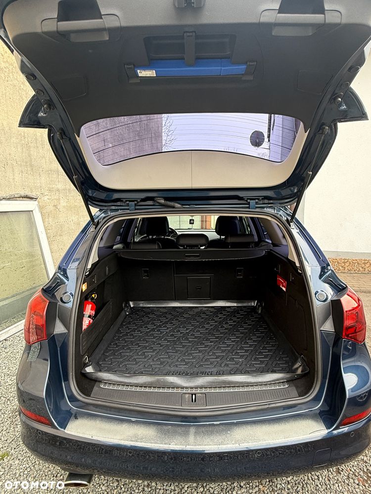 Opel Astra 1.4 T Cosmo - 9