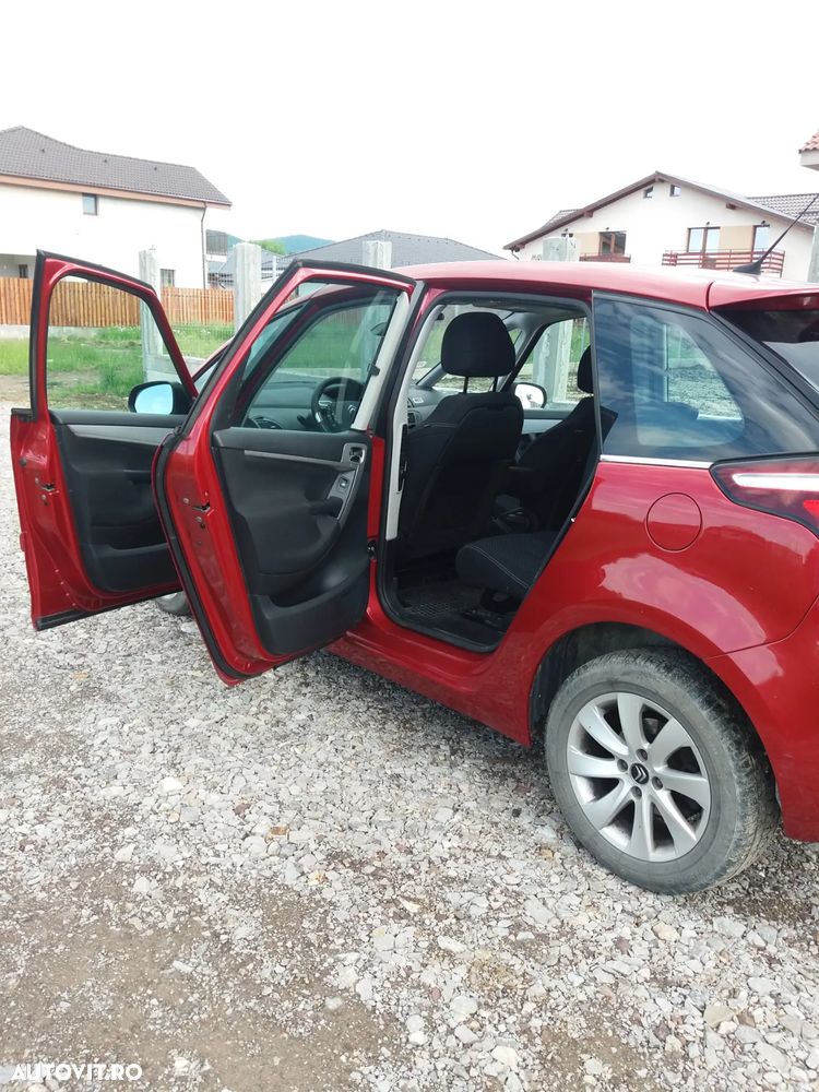 Citroën C4 1.6 e-HDi FAP Exclusive - 8