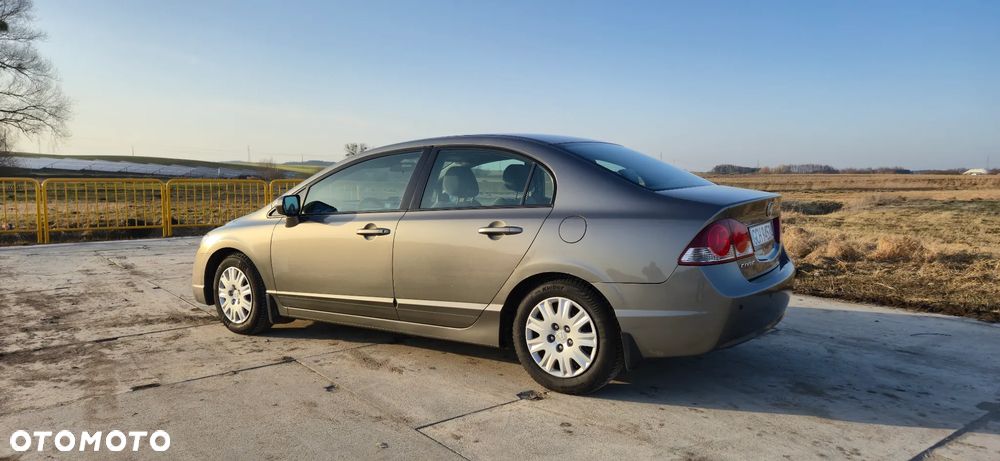 Honda Civic 1.8 Comfort - 2
