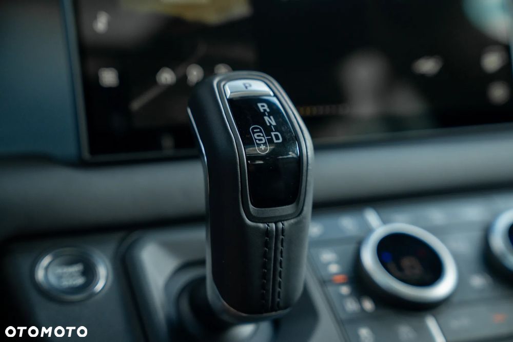 Land Rover Defender 3.0 D300 mHEV X-Dynamic HSE - 19