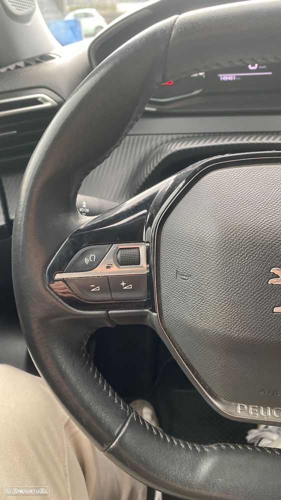 Peugeot 2008 1.5 BlueHDi Active Pack - 31