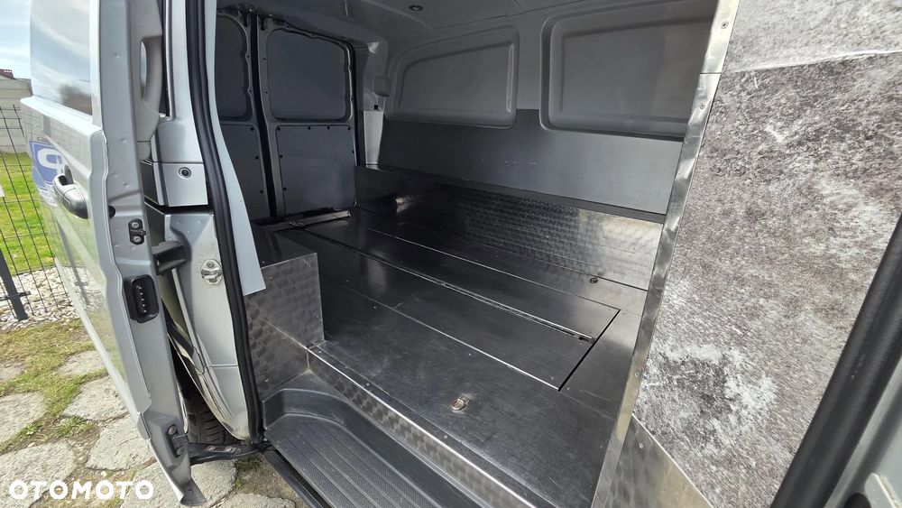 Mercedes-Benz Vito W639 - 8