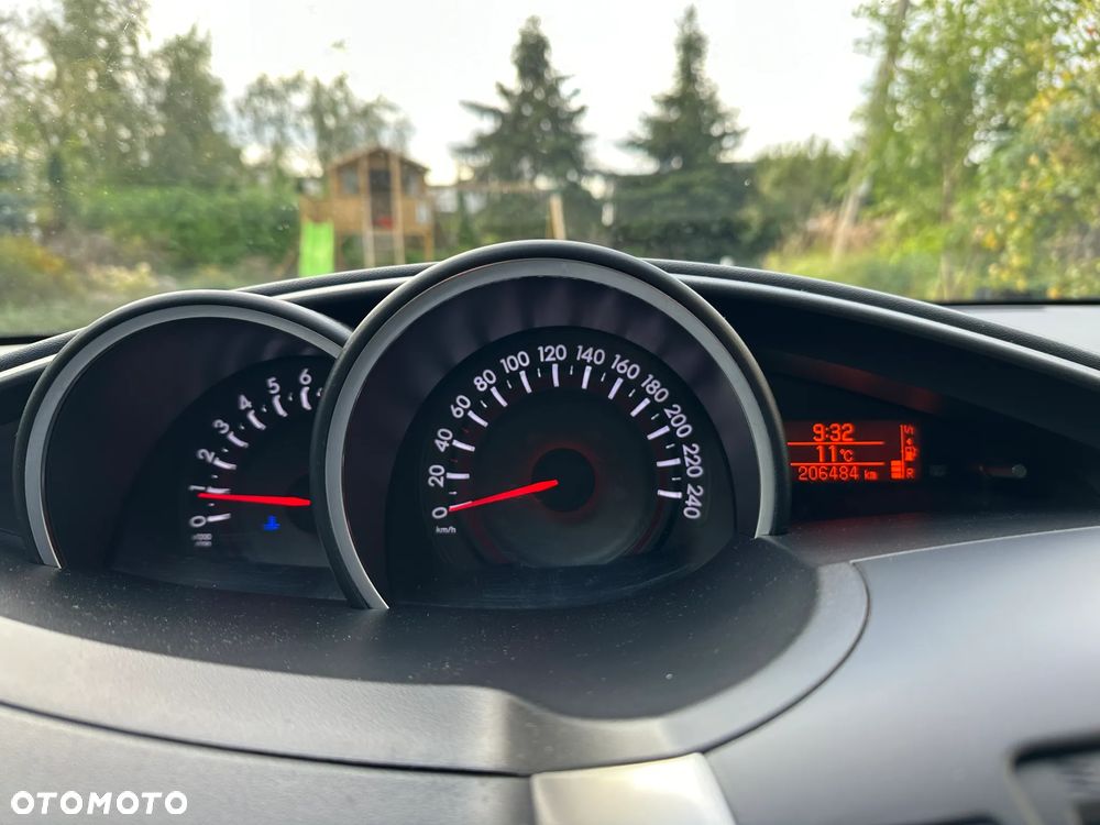 Toyota Verso 1.6 5-Sitzer - 16