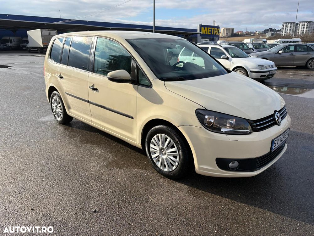 Volkswagen Touran - 3