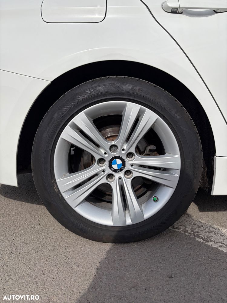 BMW Seria 3 320d Aut. Sport Line - 20
