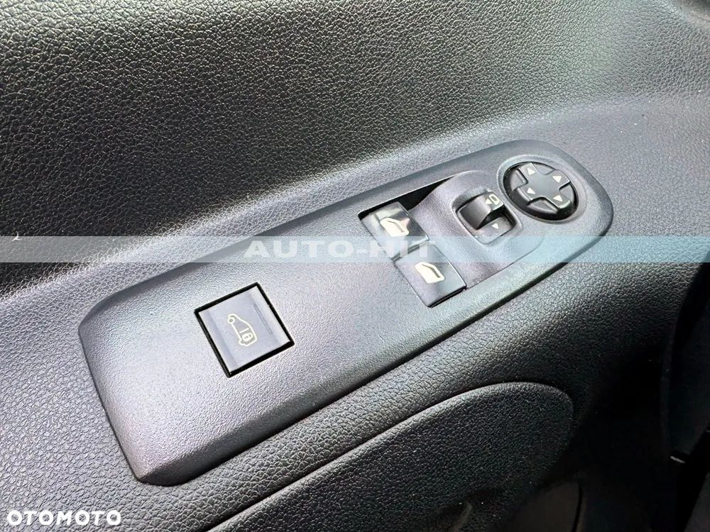 Peugeot Partner - 27