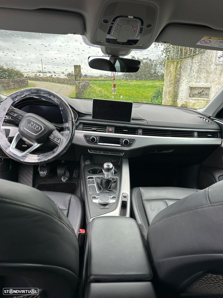 Audi A4 Avant 2.0 TDI ultra design - 12