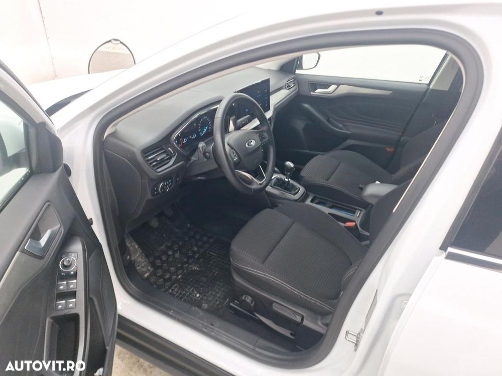 Ford Focus 1.0 EcoBoost Titanium - 3