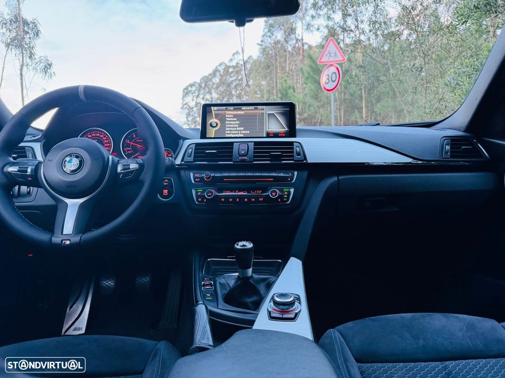 BMW 320 d Touring Pack M - 35