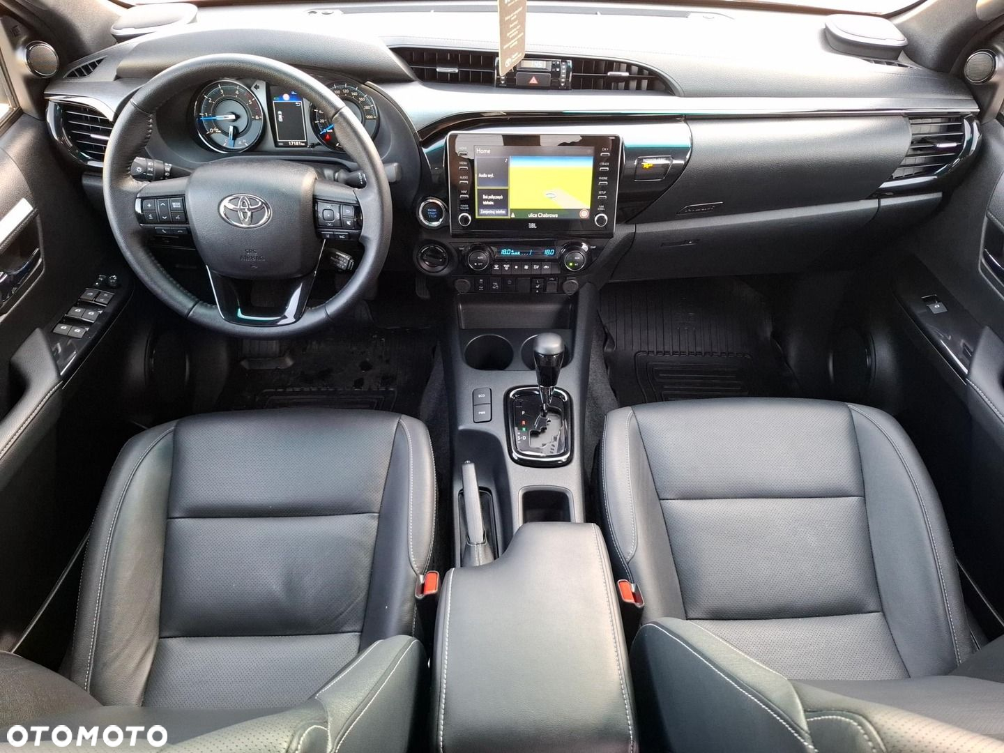 Toyota Hilux 2.8 D-4D Double Cab Invincible Sport 4x4 - 10