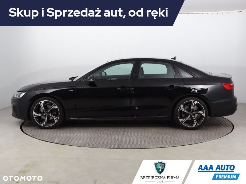 Audi A4 Limousine - 4