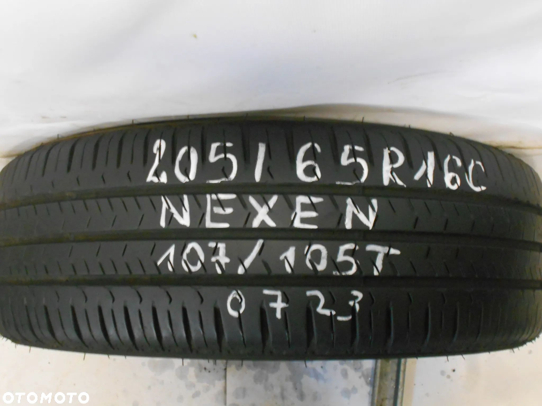 OPONA POJEDYNKA 205/65R16C NEXEN ROADIAN CT 08 DOT 0723 7.9MM - 1