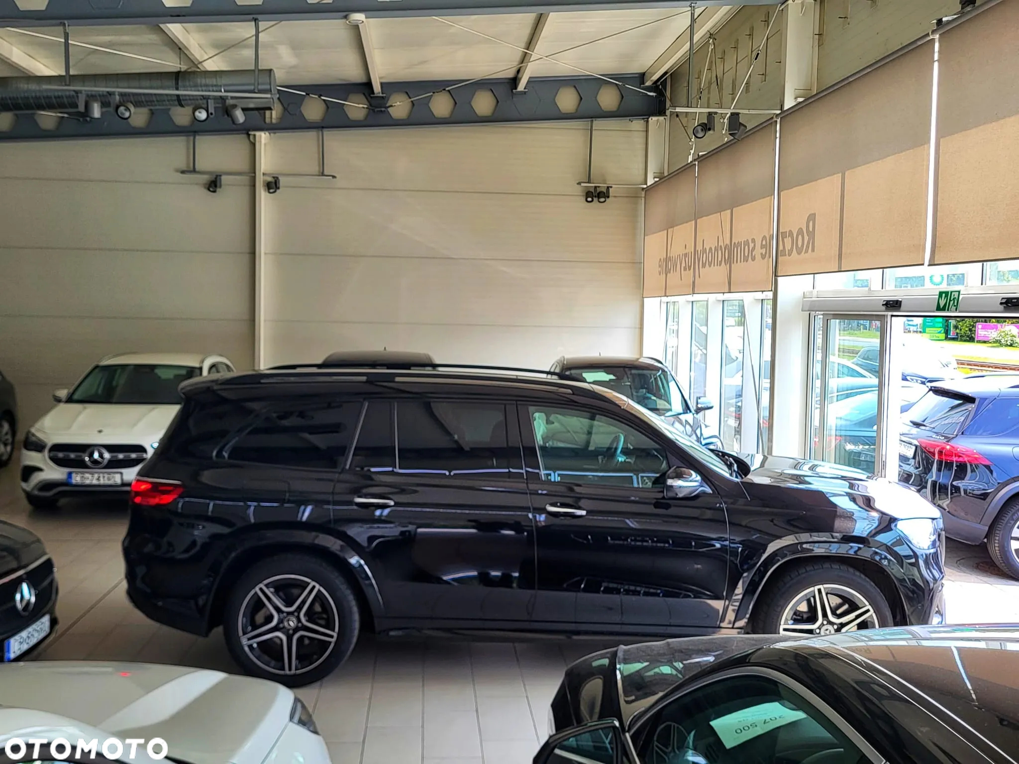 Mercedes-Benz GLS - 8
