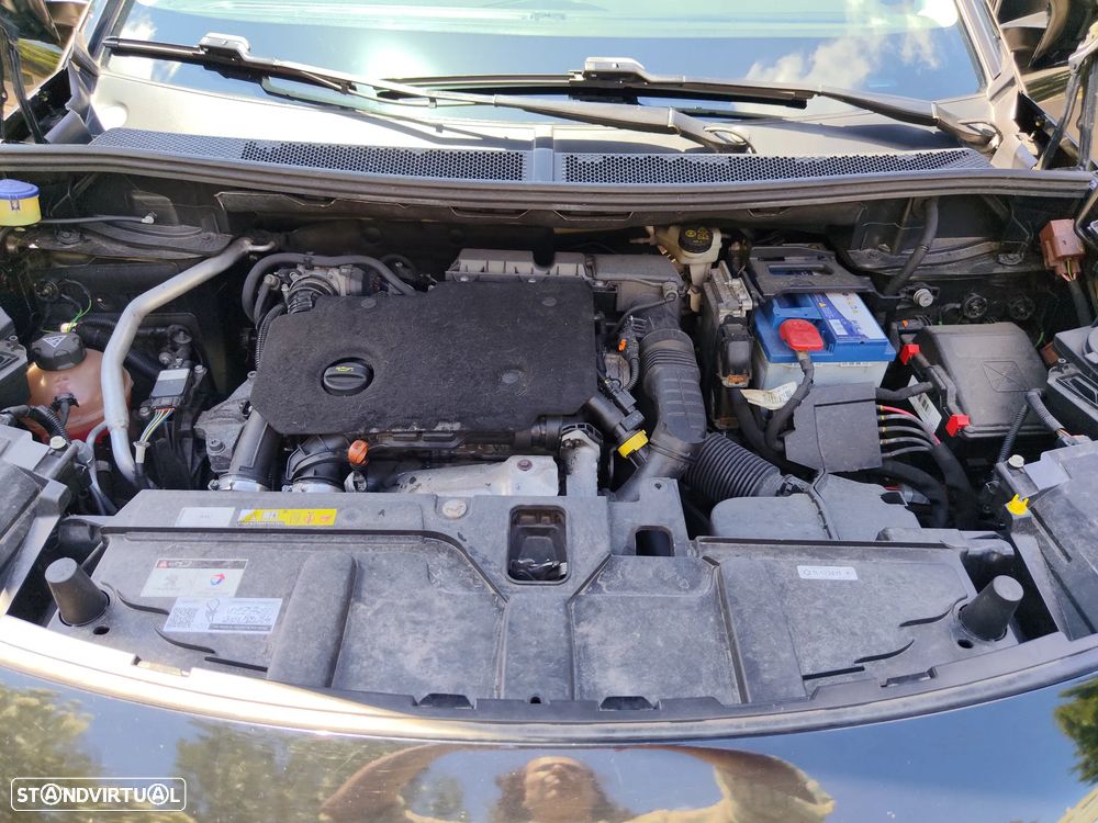 Peugeot 3008 BlueHDi 130 Stop & Start EAT8 Allure - 6