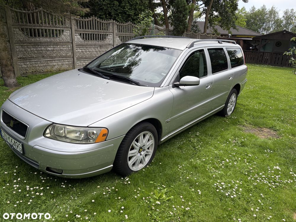 Volvo V70 2.4 Momentum - 4