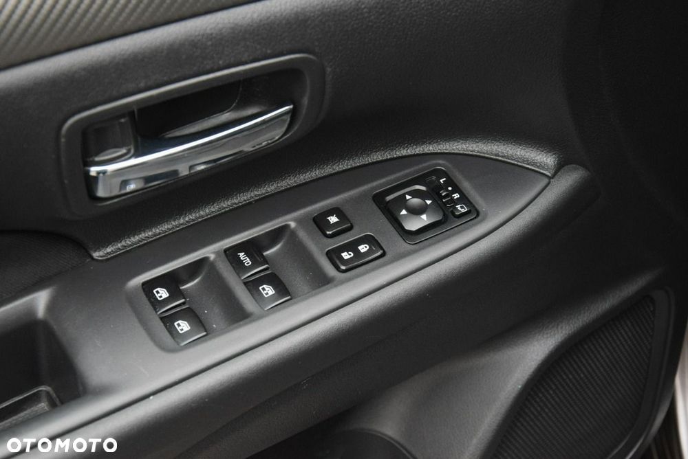 Mitsubishi Outlander 2.0 2WD Edition 100 - 23