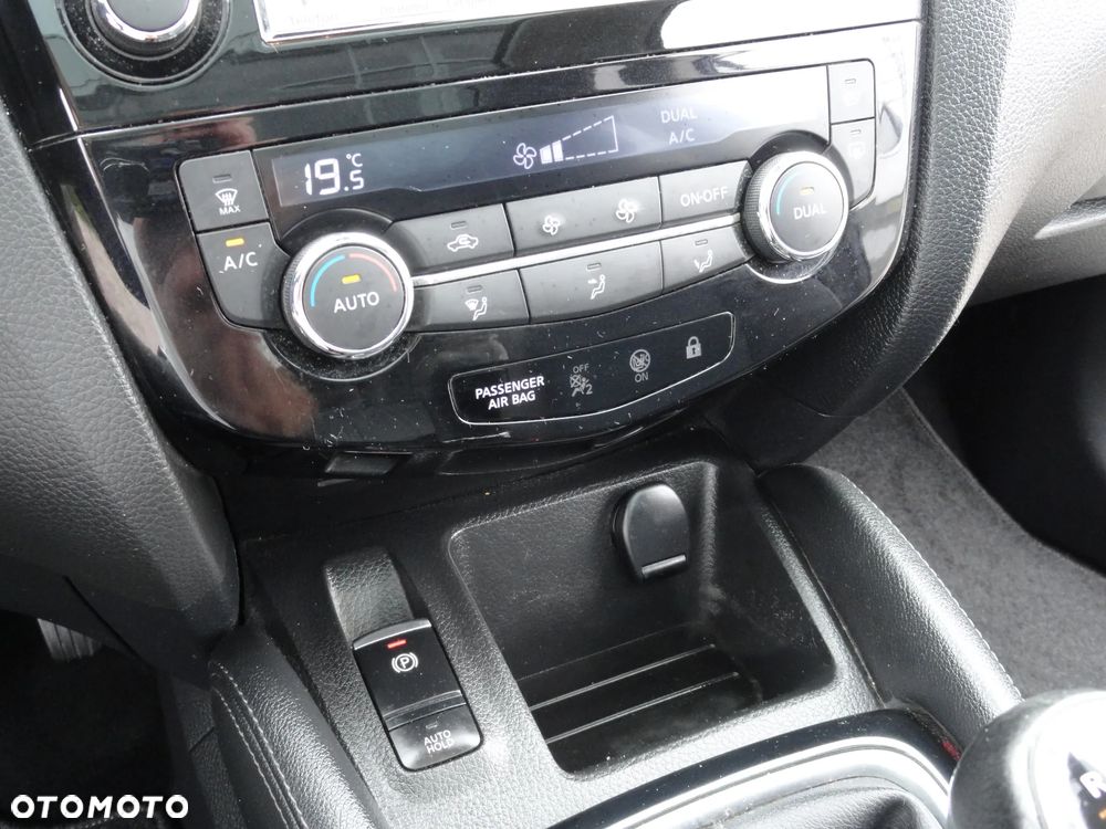 Nissan Qashqai 1.3 DIG-T Tekna+ - 19
