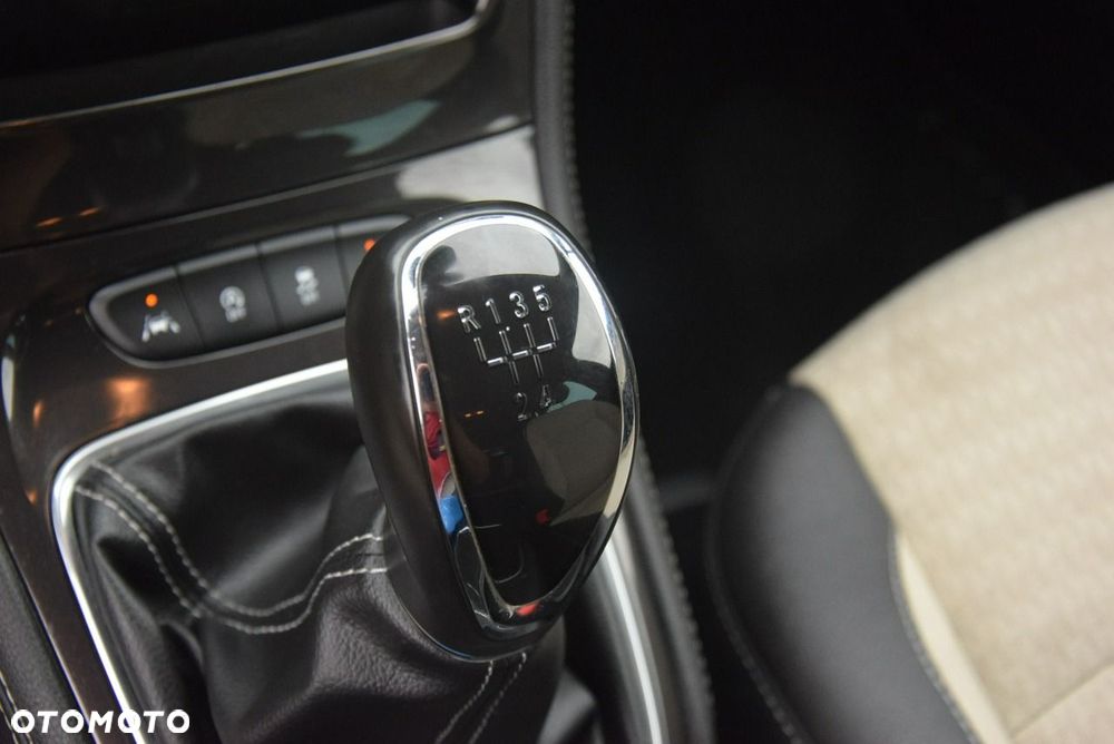 Opel Astra 1.0 Turbo Start/Stop Innovation - 28