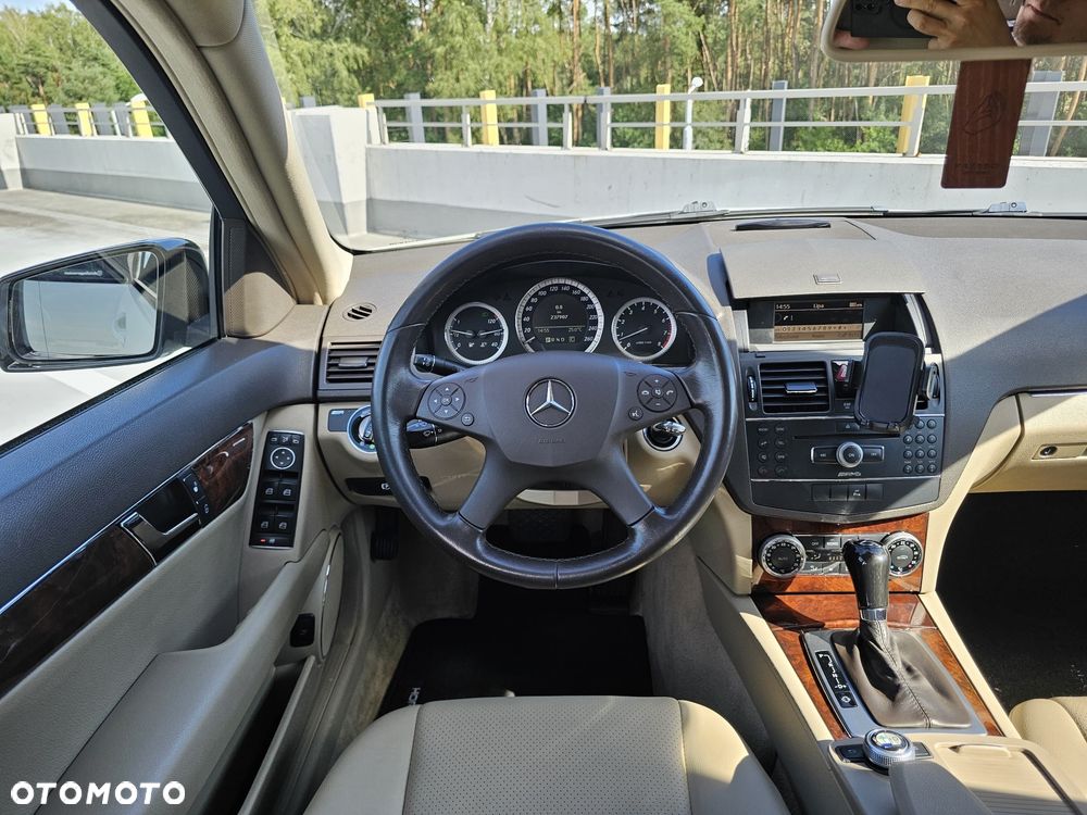 Mercedes-Benz Klasa C 280 7G-TRONIC Classic - 11