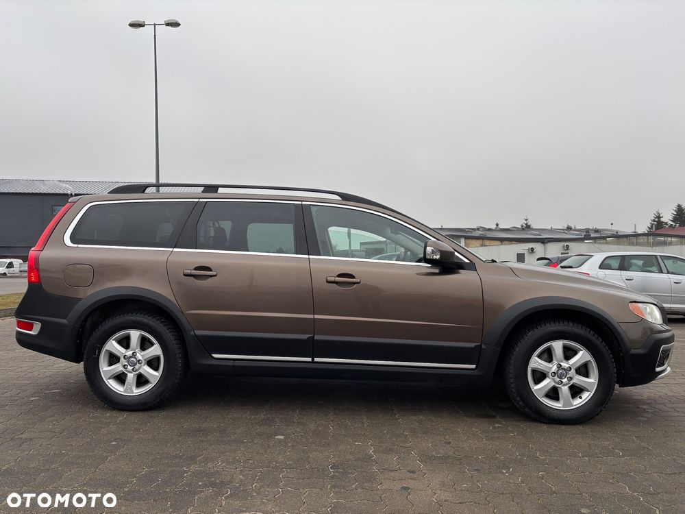 Volvo XC 70 D5 AWD Edition Pro - 4