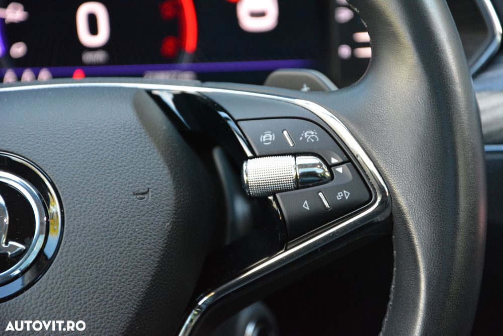 Skoda Superb 2.0 TDI DSG Premium Edition - 34