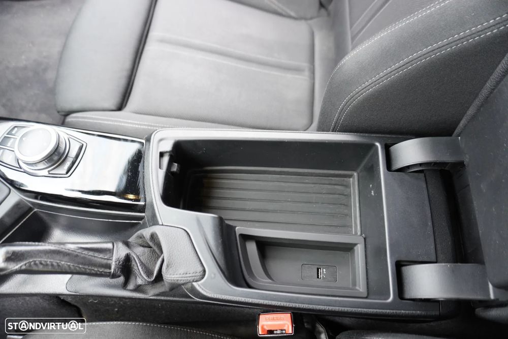 BMW 116 d Pack M - 24