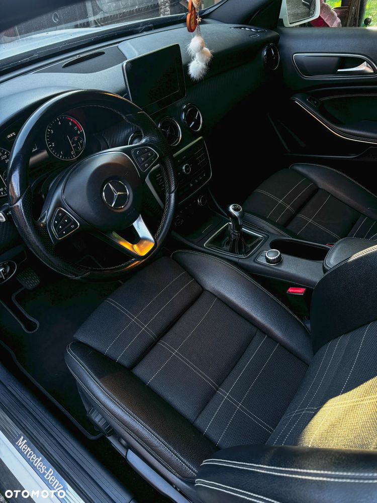 Mercedes-Benz GLA - 5