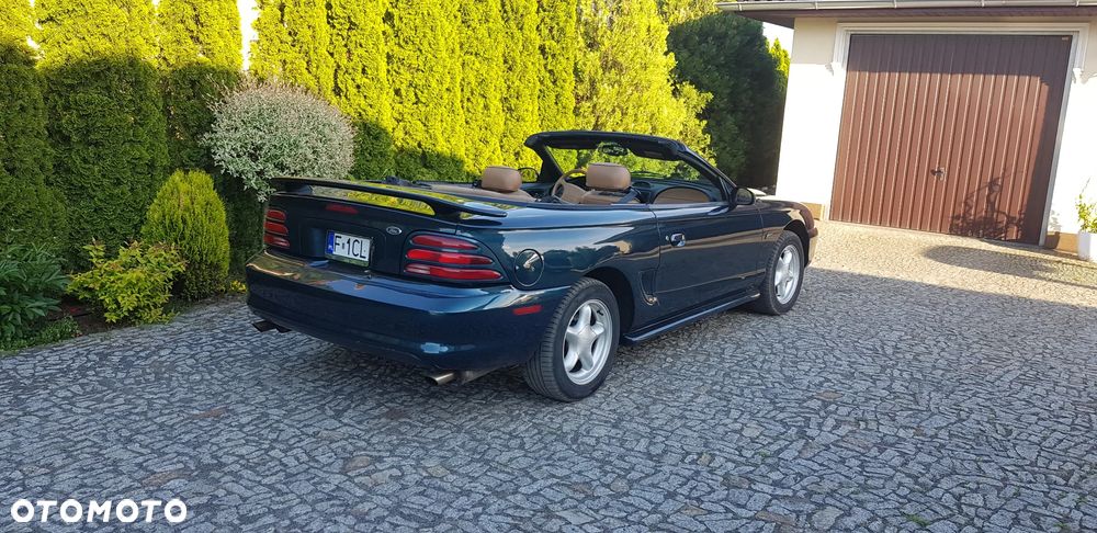 Ford Mustang - 3