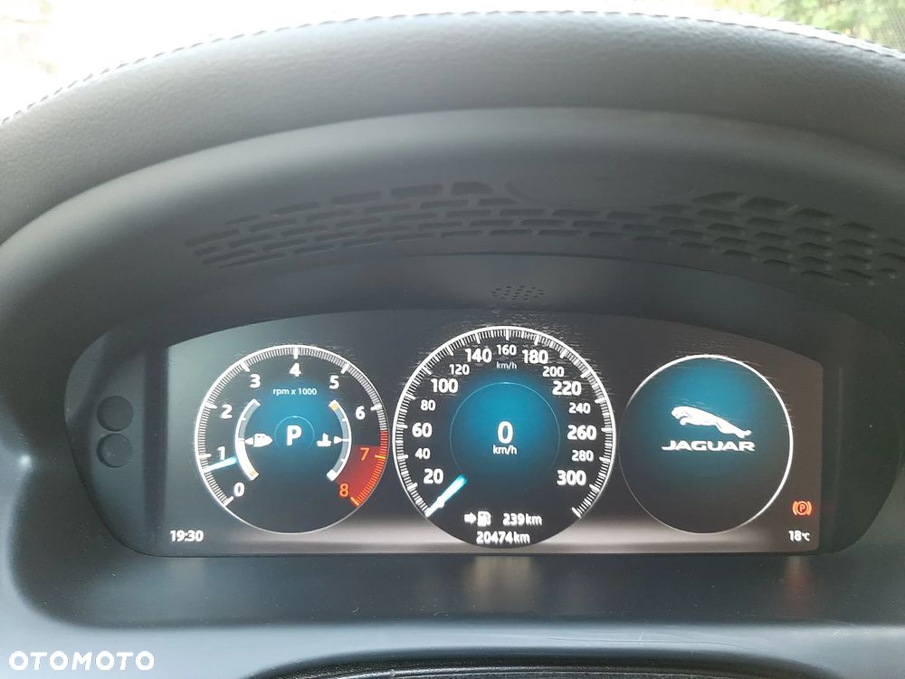 Jaguar XJ 3.0 V6 Kompressor AWD R-Sport - 1