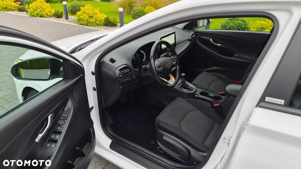 Hyundai i30 1.5 T-GDI 48V-Hybrid DCT N-Line - 9