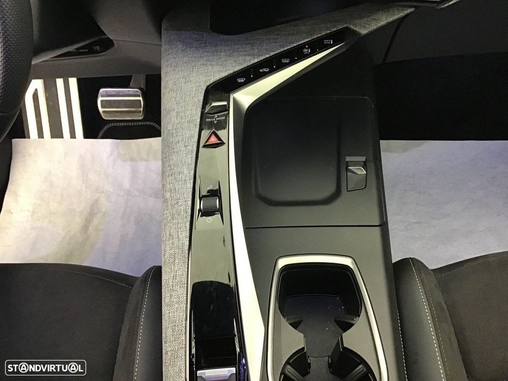 Peugeot 5008 1.2 Hybrid GT e-DCS6 - 20