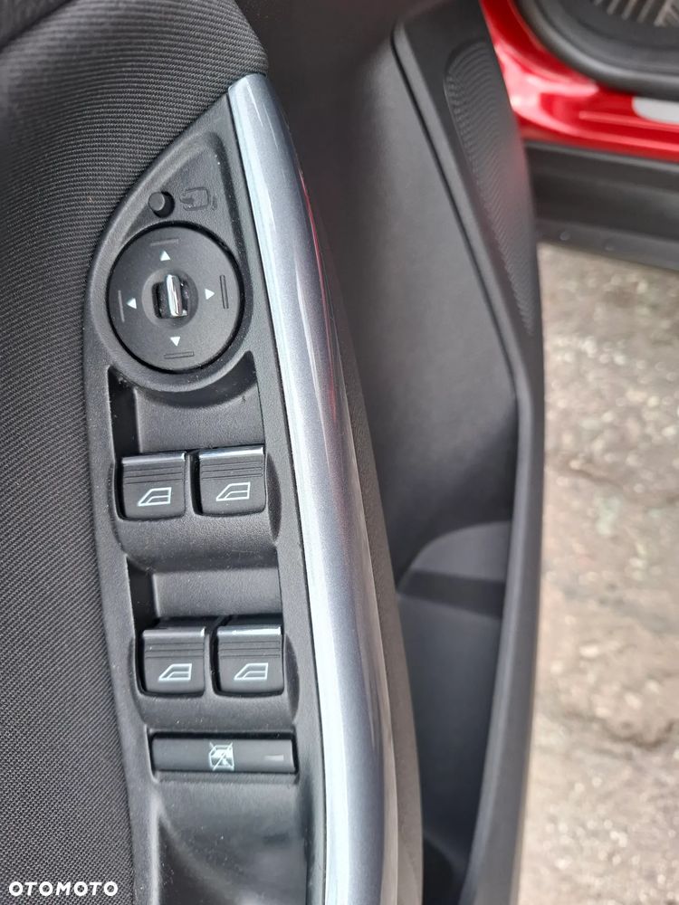 Ford Focus 2.0 TDCi DPF SYNC Edition - 8