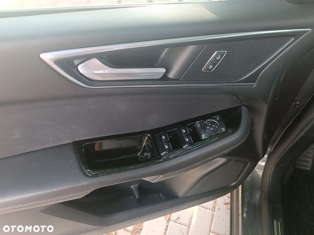 Ford S-Max 2.0 EcoBlue Titanium - 22