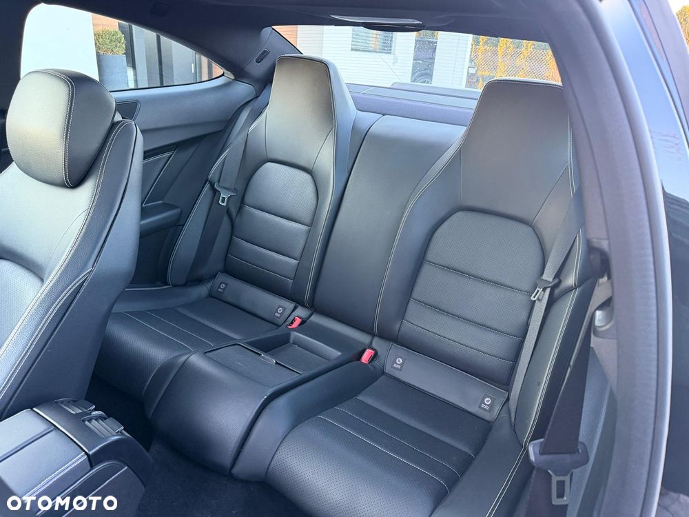 Mercedes-Benz Klasa C 180 BlueEFFICIENCY 7G-TRONIC - 18