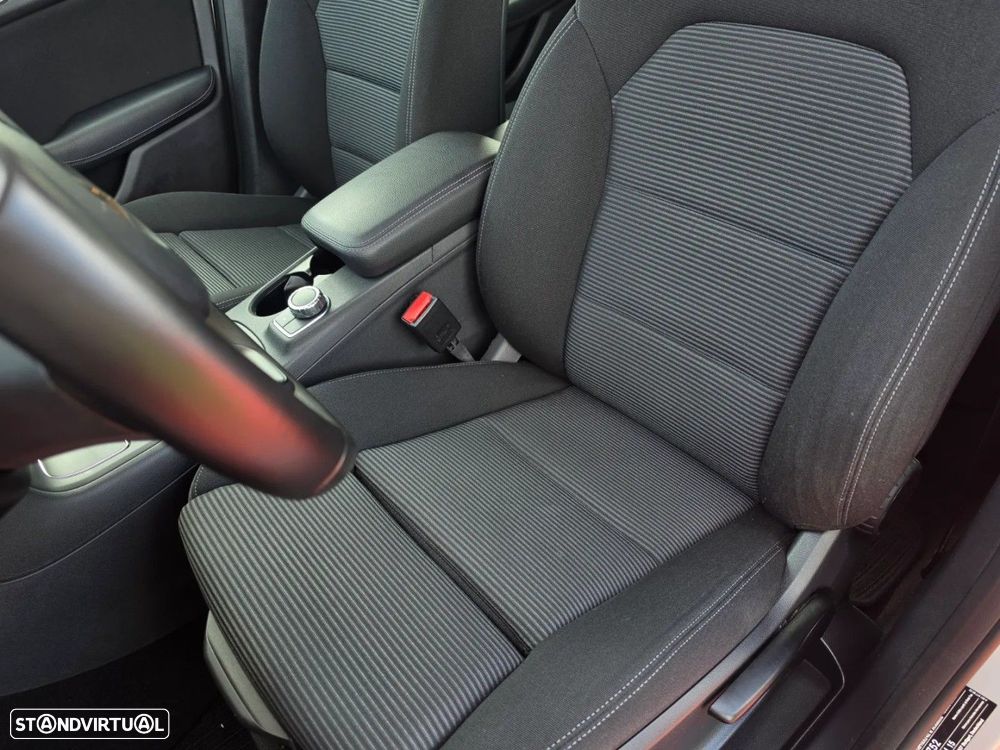 Mercedes-Benz B 180 - 8