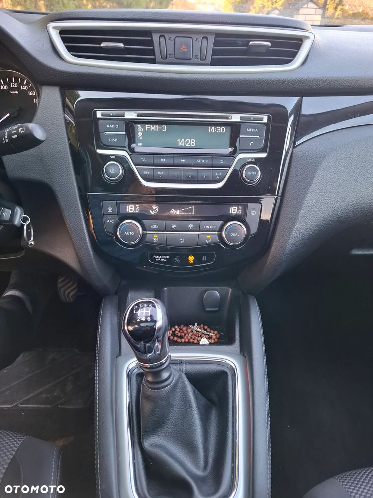 Nissan Qashqai ver-1-2-dig--t-acenta-eu6 - 10