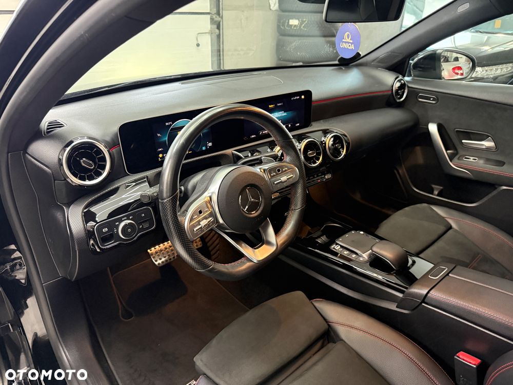 Mercedes-Benz Klasa A 200 d 8G-DCT AMG Line - 19
