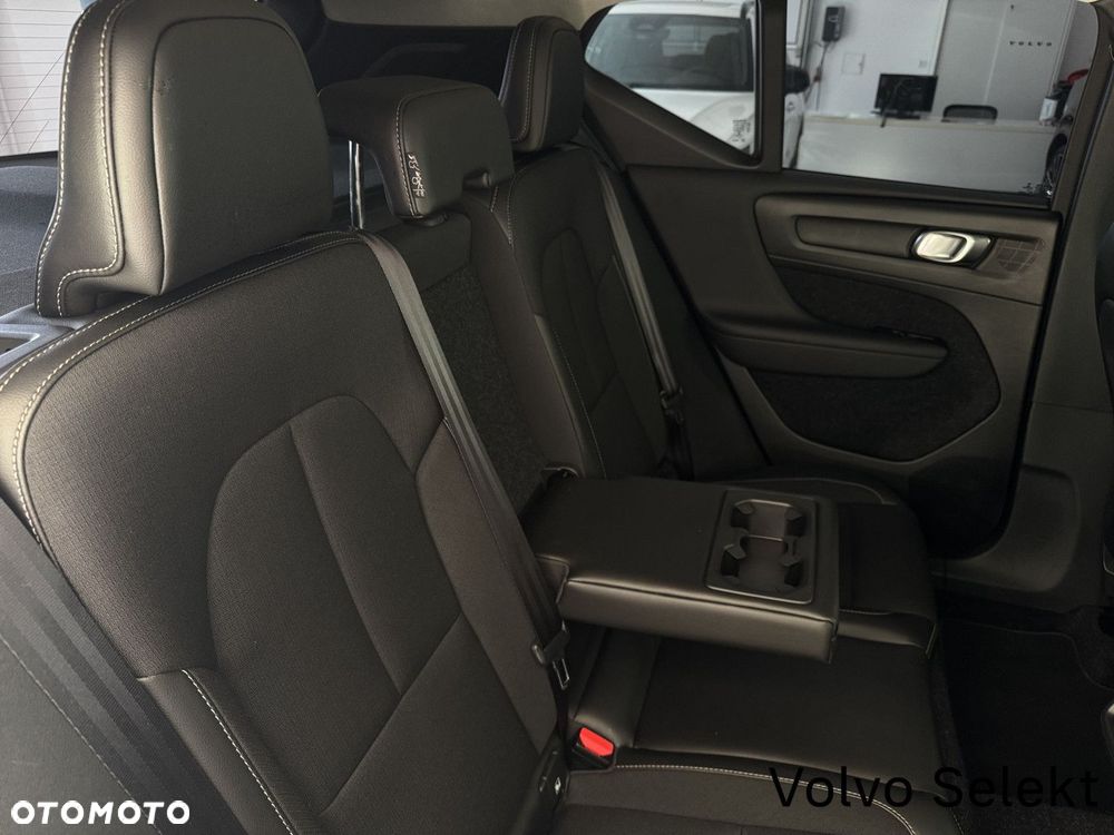 Volvo XC 40 - 18