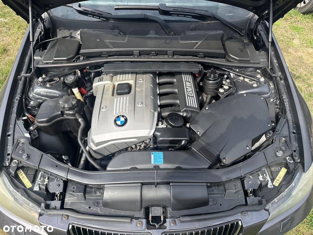 BMW Seria 3 325xi - 8