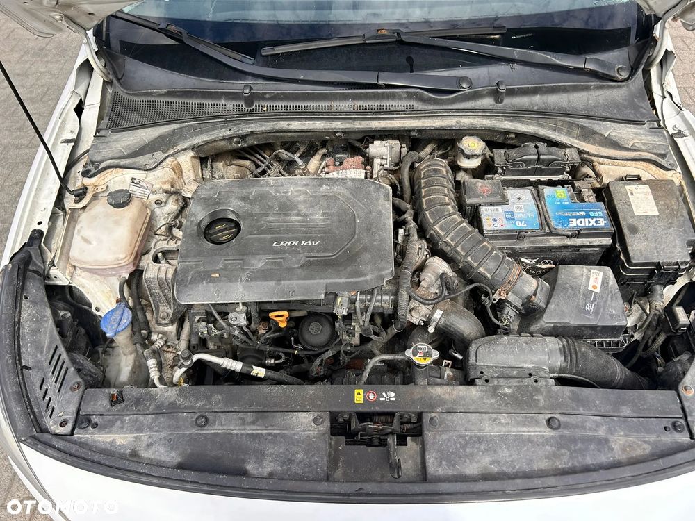Hyundai i30 1.6 D Classic + - 10