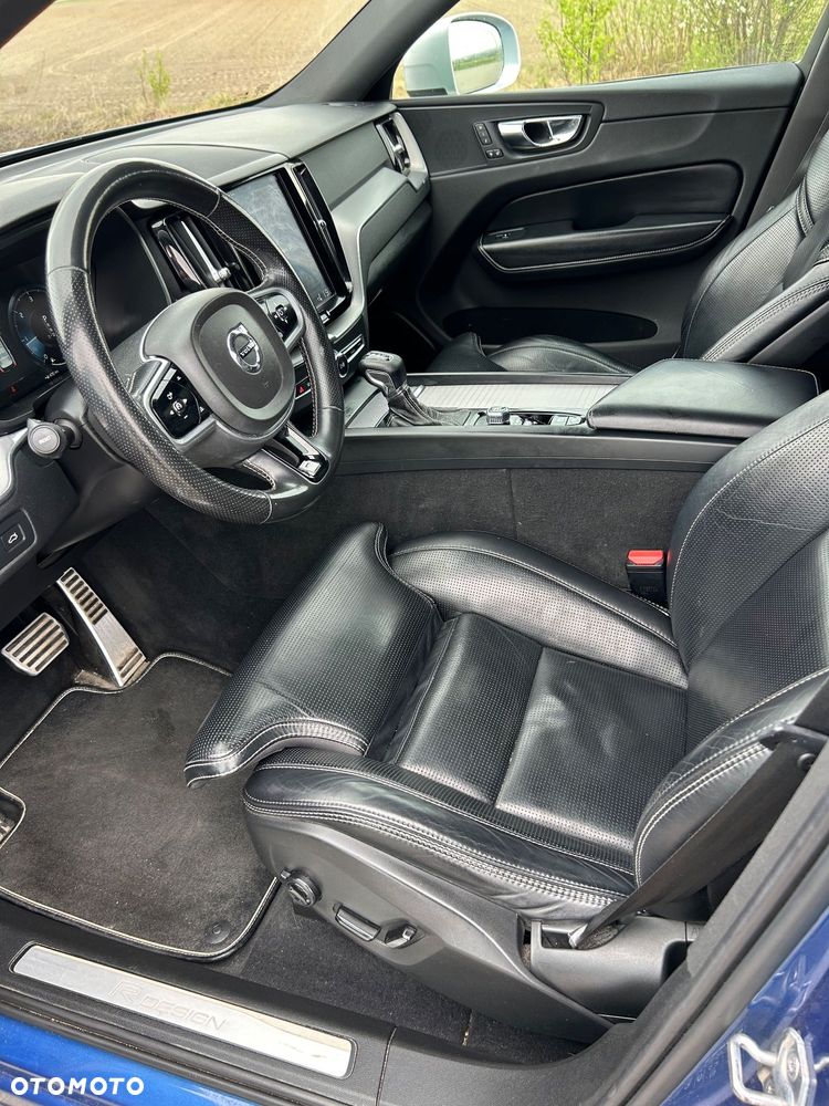 Volvo XC 60 D5 SCR AWD R-Design - 7