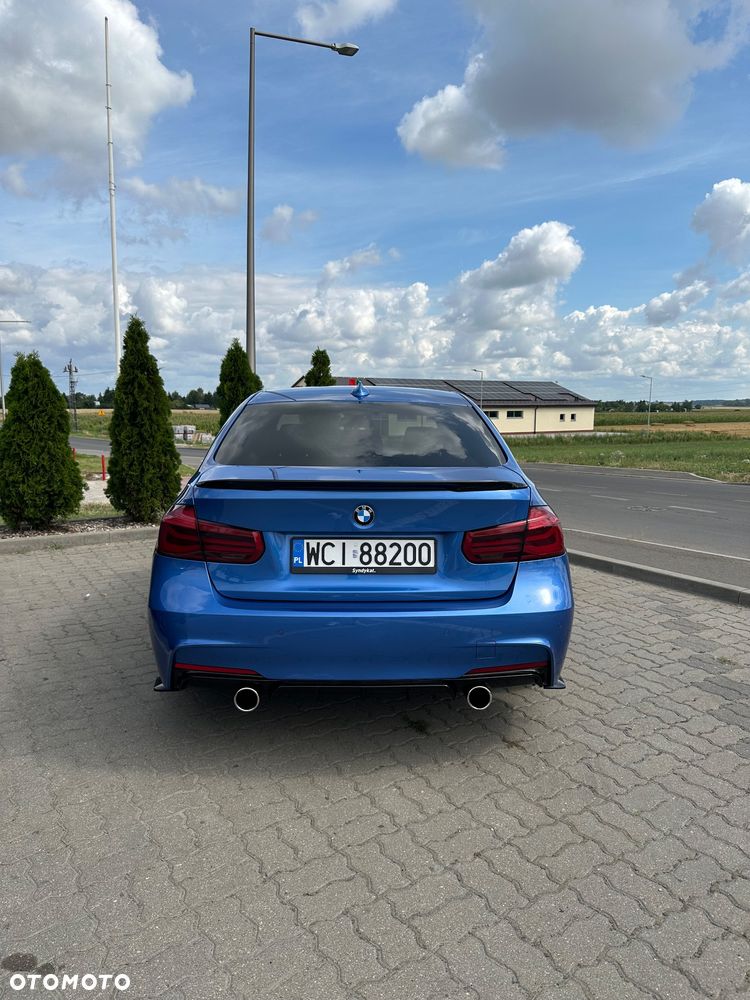 BMW Seria 3 320d M Sport - 16